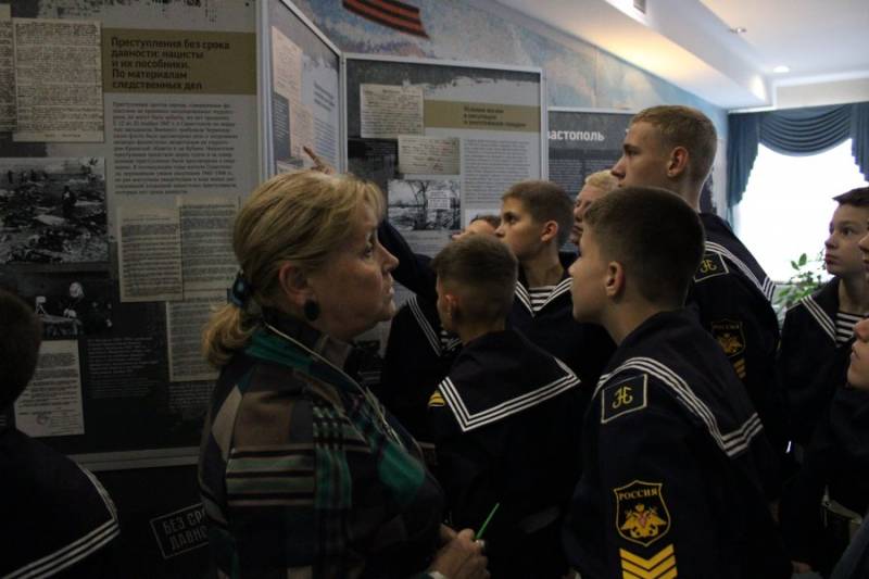 В Севастополе открылась выставка архивных документов «Без срока давности»