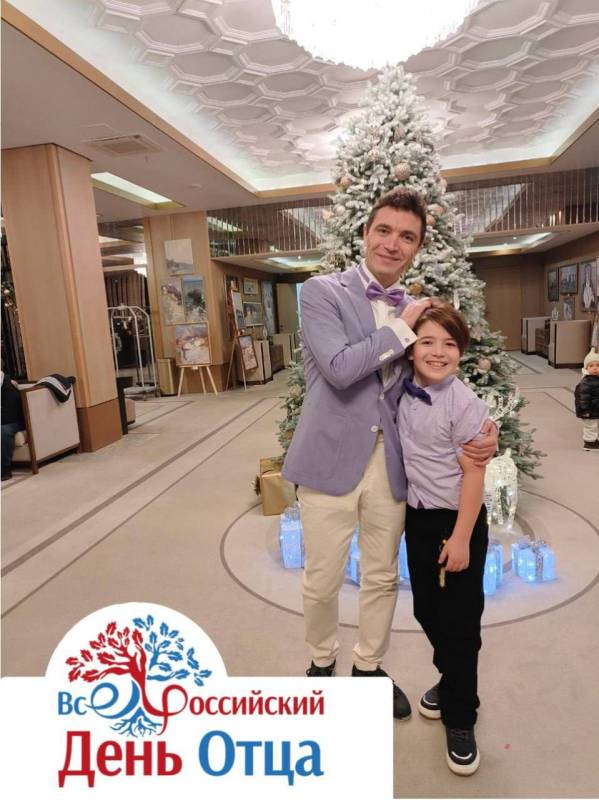 Севастопольские театры посвятили онлайн-проекты Дню отца