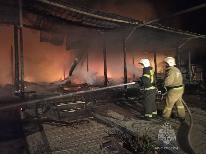 Огнеборцы МЧС России ликвидировали возгорание частного дома в ГО Судак
