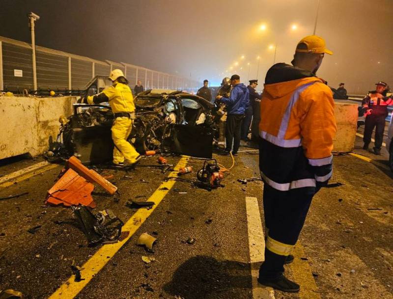 Два человека погибли в ДТП на Крымском мосту