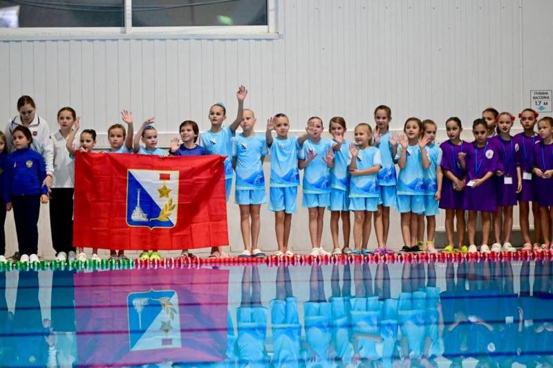 Севастопольские синхронисты стали победителями и призерами III Всероссийских соревнованиях по синхронному плаванию