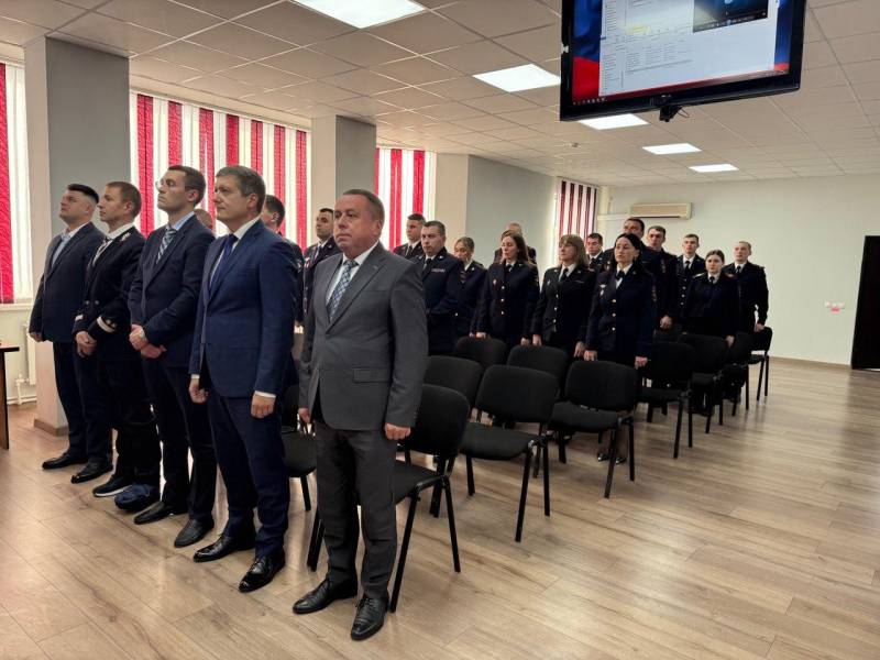 Торжественные мероприятия в честь Дня сотрудника органов внутренних дел Российской Федерации прошли во всех линейных подразделениях Управления на транспорте МВД России по Южному федеральному округу