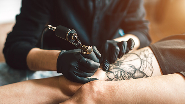 Ученые предупредили о смертельной опасности татуировок