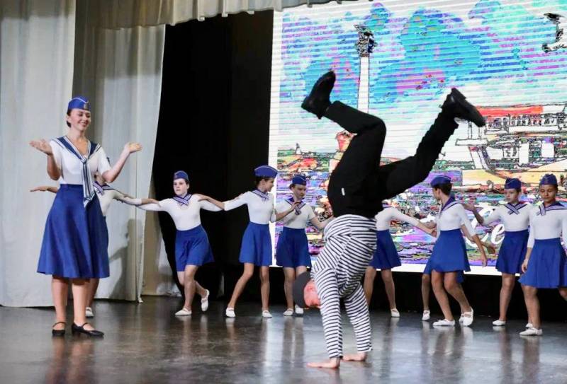 Во Дворце детского и юношеского творчества состоялся смотр творческих работ участников XIV регионального конкурса сотворчества «Я и мой учитель»