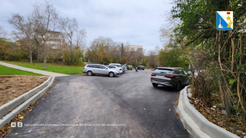 На улице Маршала Геловани завершили благоустройство пешеходной зоны