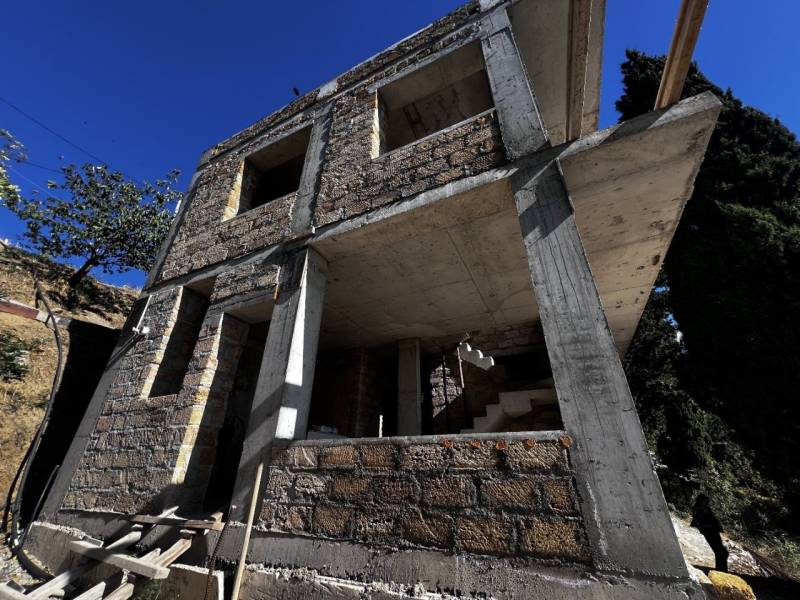 В Севастополе полиция расследует очередное мошенничество в сфере строительства жилья с ущербом более 52 миллионов рублей В Севастополе полиция расследует очередное мошенничество в сфере строительства жилья с ущербом более 52 миллионов рублей