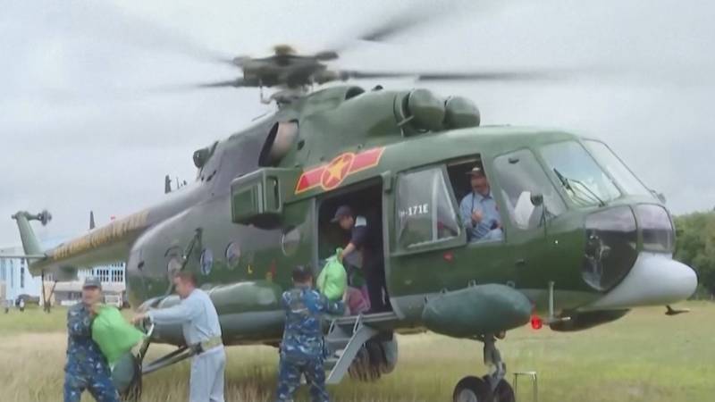 Наводнения во Вьетнаме: более 90 погибших