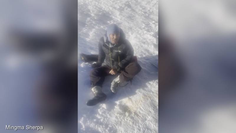 Семеро человек, включая иностранцев, погибли после схода лавины в Непале