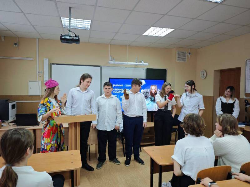 Необычная просветительская встреча состоялась в гимназии № 8 имени Н.Т. Хрусталева