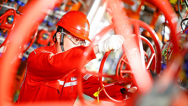 Bloomberg: Китай вышел в мировые лидеры по экспорту энергоносителей