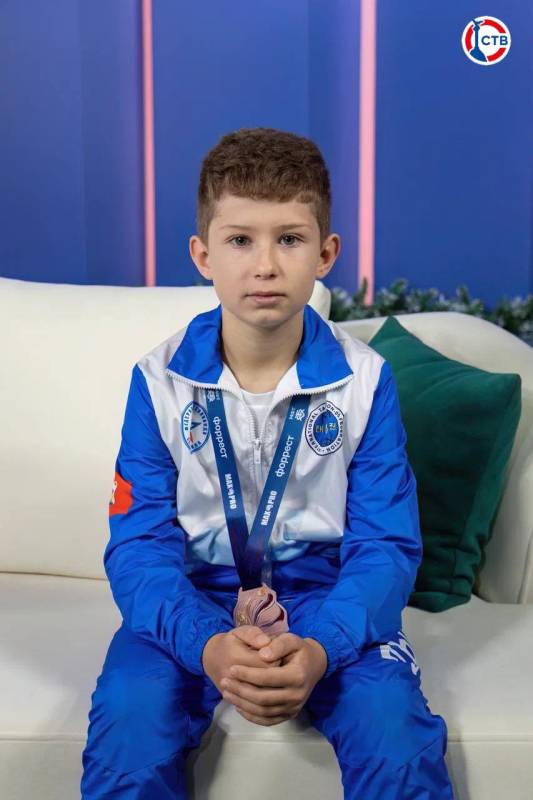 С утром пятницы! Чтобы настроиться на предстоящие выходные, предлагаем присоединиться к интереснейшей программе «Доброе утро, Севастополь!»