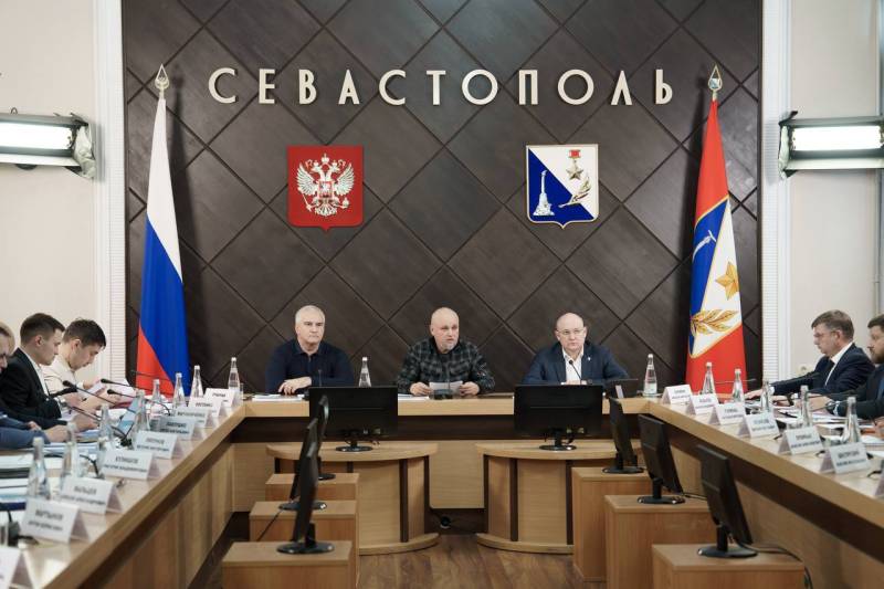 Севастополь с рабочим визитом посетил министр энергетики Сергей Цивилёв