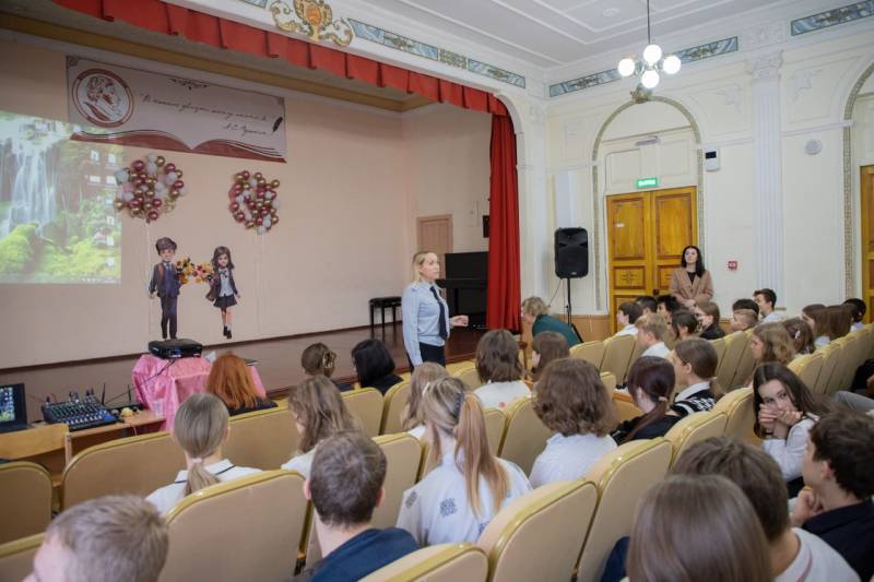 В Севастополе полицейские продолжают профилактическую работу с подростками