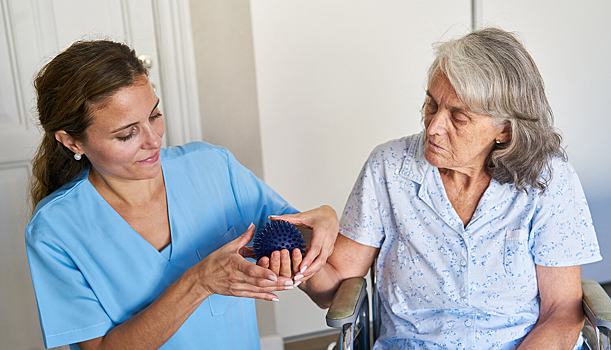 Ученые выяснили, у кого восстановление после инсульта идет дольше