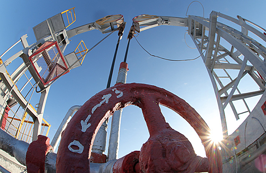 Крупнейшие импортеры снизили официальные закупки нефти у России