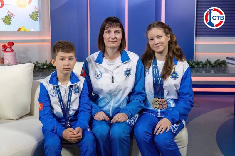 С утром пятницы! Чтобы настроиться на предстоящие выходные, предлагаем присоединиться к интереснейшей программе «Доброе утро, Севастополь!»