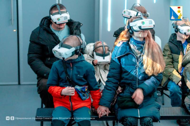 На площади Нахимова 27 и 28 декабря пройдёт семейный фестиваль «Проводник смыслов» На площади Нахимова 27 и 28 декабря пройдёт семейный фестиваль «Проводник смыслов»