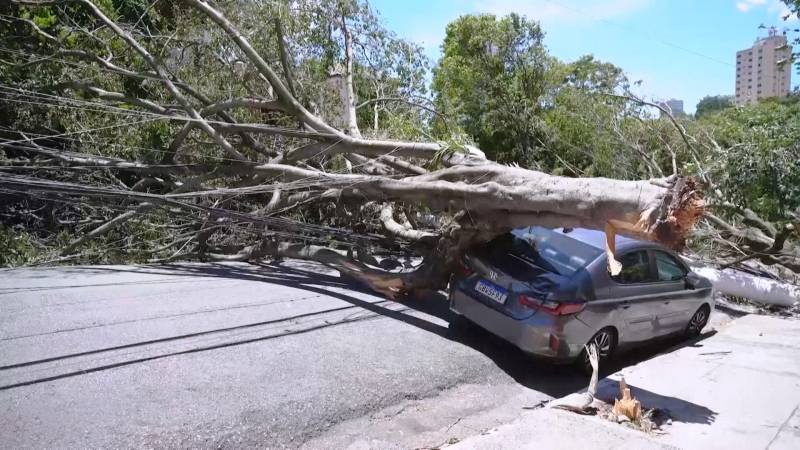 Сотни тысяч жителей Сан-Паулу остались без света