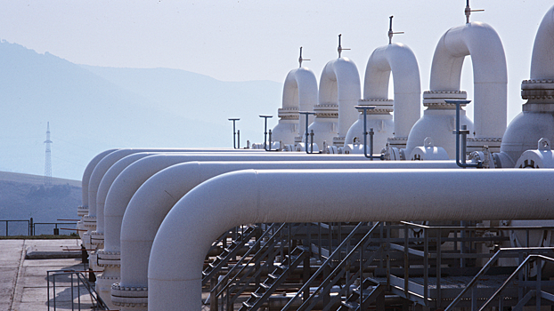 Эксперты: цена газа в Европе упадет из-за избытка предложения СПГ на рынке