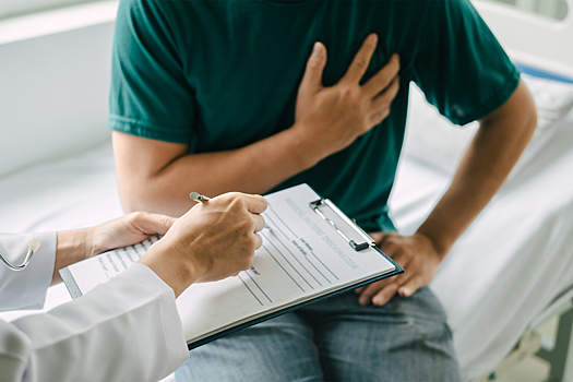 Исследование показало, какая хроническая болезнь «отравляет» сердце