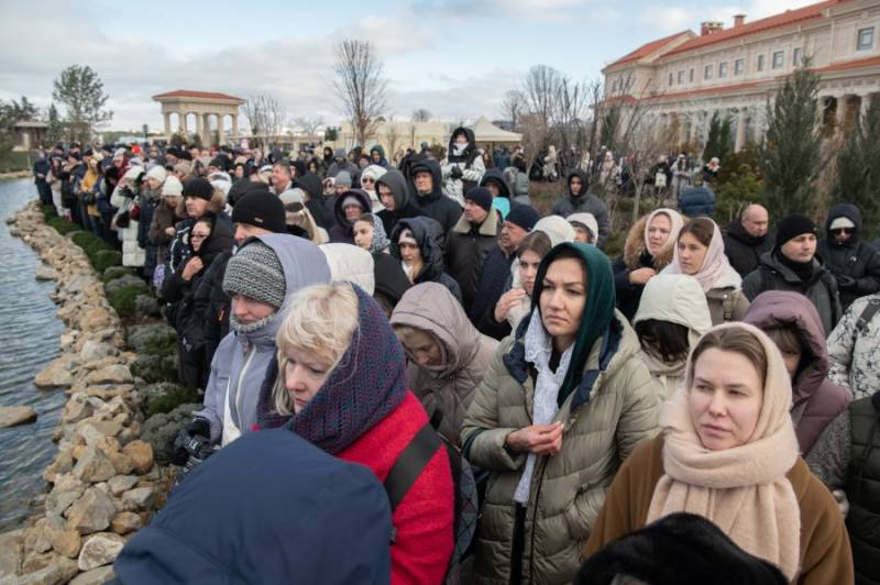 В Херсонесе православные отпраздновали Крещение Господне