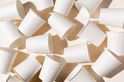 Исследование показало преимущество пластиковых стаканчиков перед бумажными