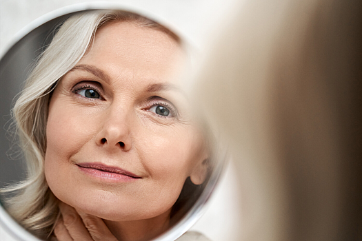 Назван неочевидный фактор старения женщин