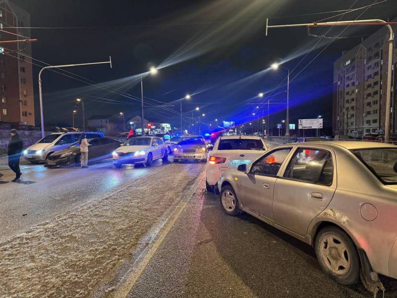 В Севастополе на Комбрига Потапова произошли два ДТП с участием шести машин В Севастополе на Комбрига Потапова произошли два ДТП с участием шести машин