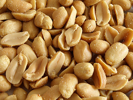 Популярные орехи назвали помощниками в улучшении качества сна