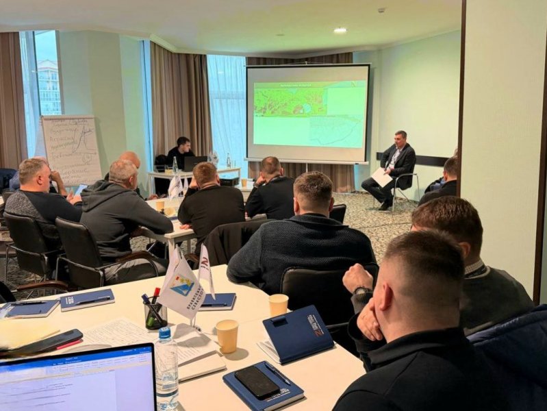 Участники программы «Севастополь - город героев» изучили транспортную систему города