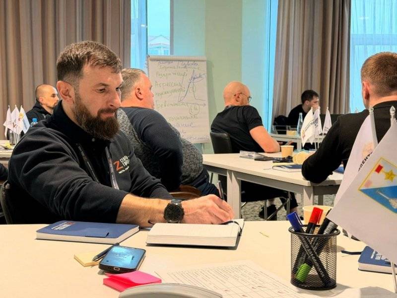 Участники программы «Севастополь - город героев» изучили транспортную систему города