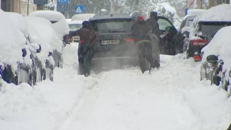 Румынию парализовал снегопад