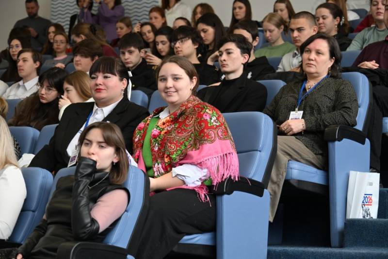 В Севастополе открылся Форум русского языка и культуры В Севастополе открылся Форум русского языка и культуры