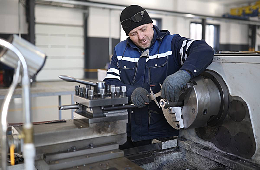 Промышленное производство в России упало