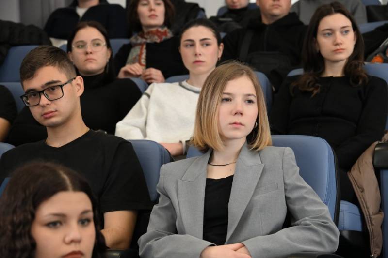 В Севастополе открылся Форум русского языка и культуры В Севастополе открылся Форум русского языка и культуры