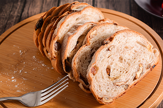 Ученые нашли необычный способ сделать хлеб полезнее