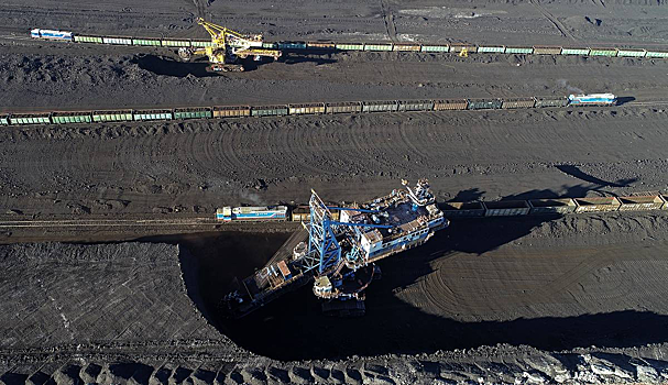 Добыча угля в России резко снизилась