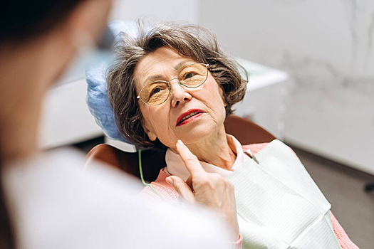 Доктор предупредил о связи кариеса с болезнью Паркинсона