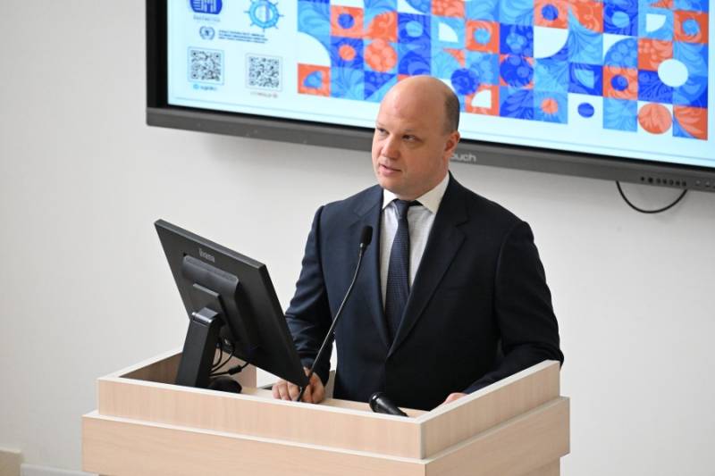 В Севастополе открылся Форум русского языка и культуры В Севастополе открылся Форум русского языка и культуры