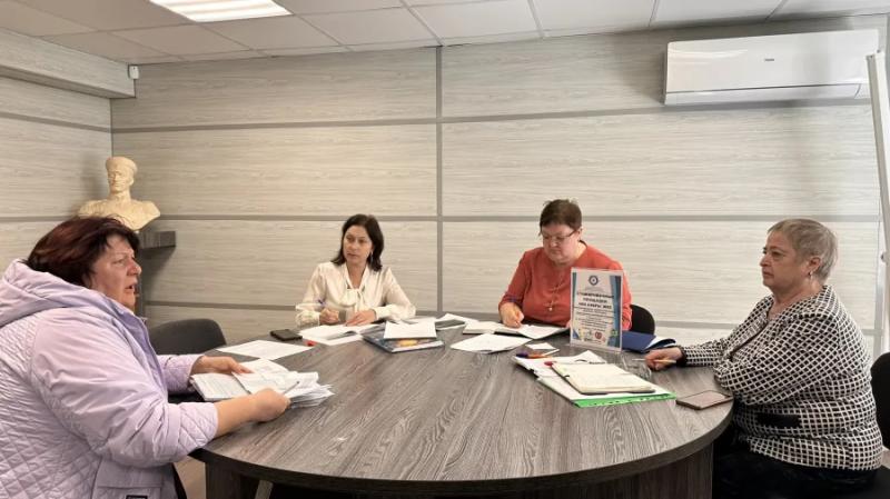 Общественные инспекторы Госжилнадзора помогли севастопольцам разобраться в жилищных вопросах