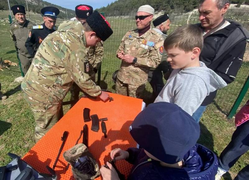 В ТОС «Черноречье» прошло спортивно-патриотическое мероприятие «Русская весна»