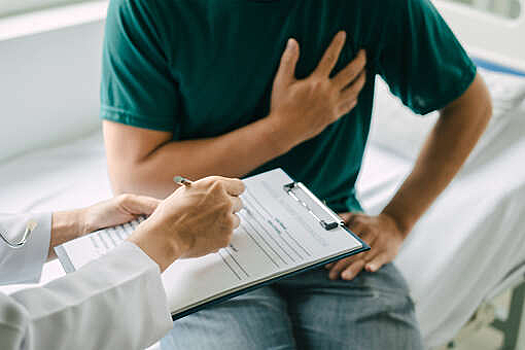 Названа привычка, которая удваивает риск болезней сердца