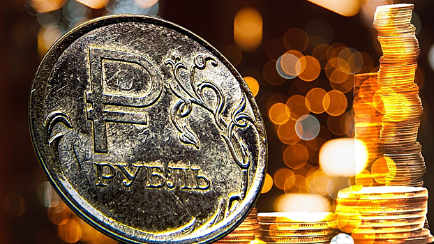 Дефицит российского бюджета превысил план на год