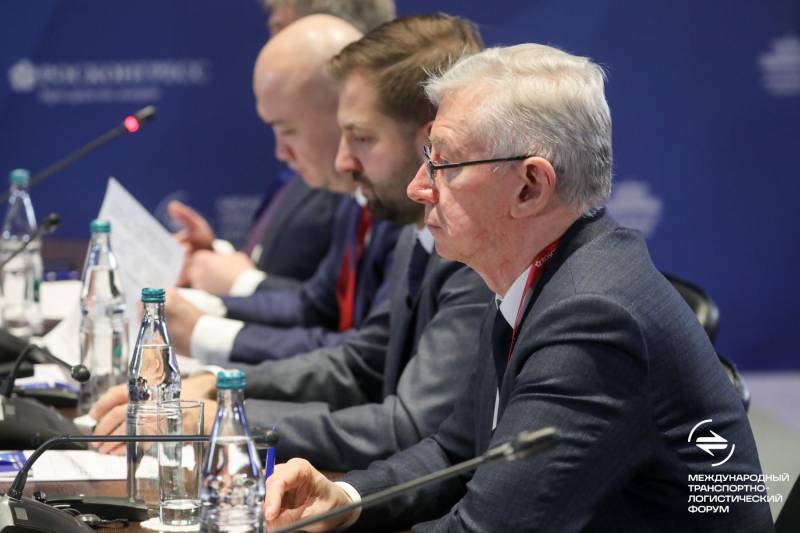 Скоростные автомобильные дороги – основа национальной дорожной сети