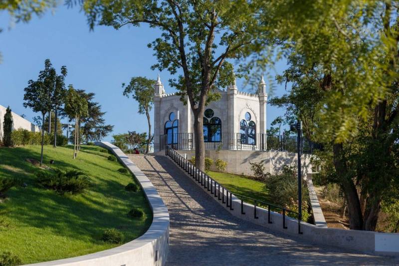 Возвращение мавританской беседки: история одного символа