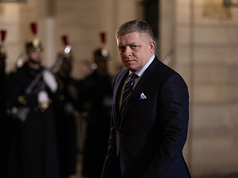 Премьер-министр европейской страны призвал снять санкции против российской нефти и газа