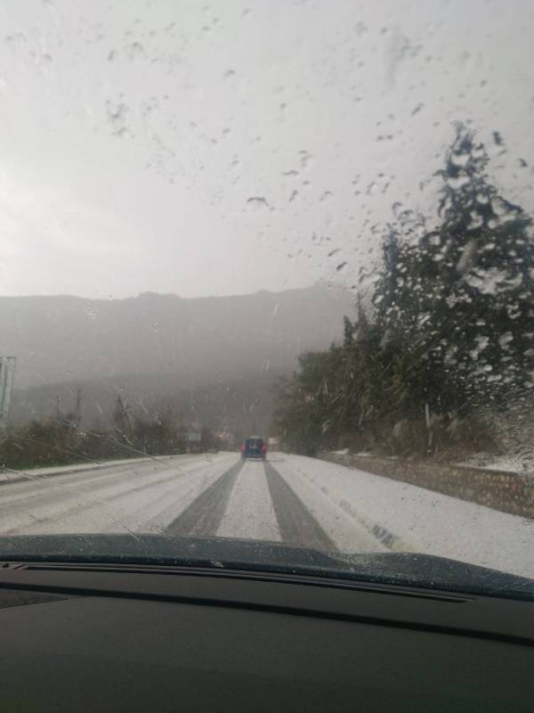 Южный берег Крыма накрыло апрельским снегом