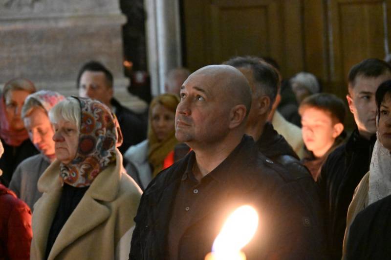 ФОТОРЕПОРТАЖ. В Севастополе встретили Светлую Пасху ФОТОРЕПОРТАЖ. В Севастополе встретили Светлую Пасху