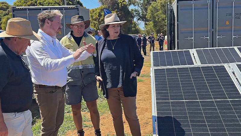 Австралийская ферма переходит на солнечную энергию из-за роста цен