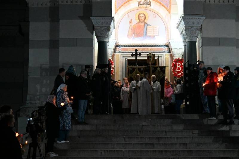 ФОТОРЕПОРТАЖ. В Севастополе встретили Светлую Пасху ФОТОРЕПОРТАЖ. В Севастополе встретили Светлую Пасху